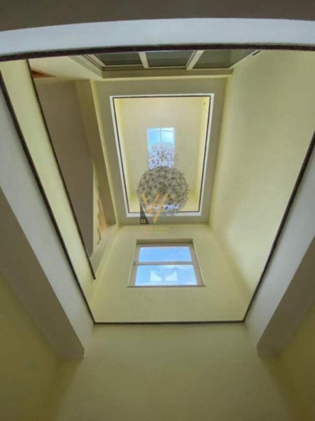 Tirane, jap me qera Vile Dublex Kati 0, 550 m² 2.200 Euro (KAMEZ)