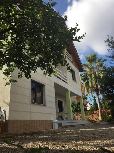 Tirane, shes Vile 3 Katshe Kati 1, 387 m² 400.000 Euro (Laprake)