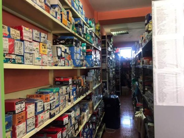 Tirane,  shitet biznesi Pjese kembimi per automojete dyqan Kati 2, 60 m² 12.000 Euro (Bulevardi gjergj fishta)