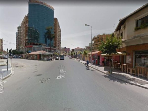 Tirane, shitet ambjent biznesi Kati 1, 450 m² 16.000 Euro (Selvia)
