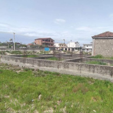 Durres, shes toke 900 m² 95.000 Euro (Kenete Durres)
