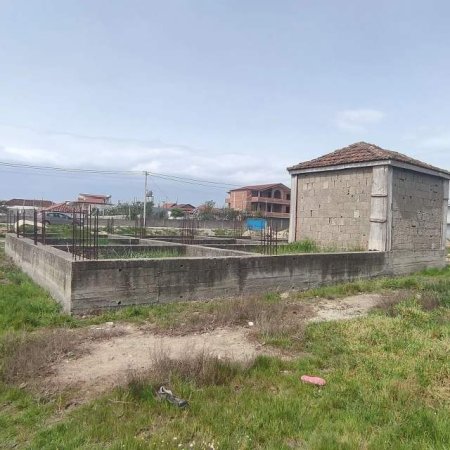 Durres, shes toke 900 m² 95.000 Euro (Kenete Durres)