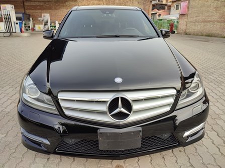 Tirane, shes makine Mercedes-Benz C Class Viti 2012, 12.500 Euro