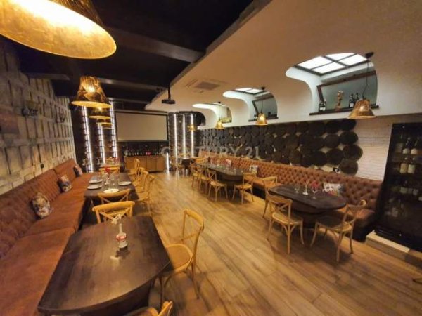 Tirane, shitet lokal Kati 0, 145 m² 430.000 Euro (Bulevardi Gjergj Fishta, Myslym Shyri)