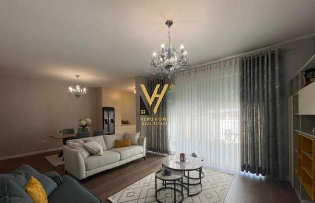 Tirane, jepet me qera apartament 3+1 Kati 3, 143 m² 1.300 Euro (LIQENI I THATE)
