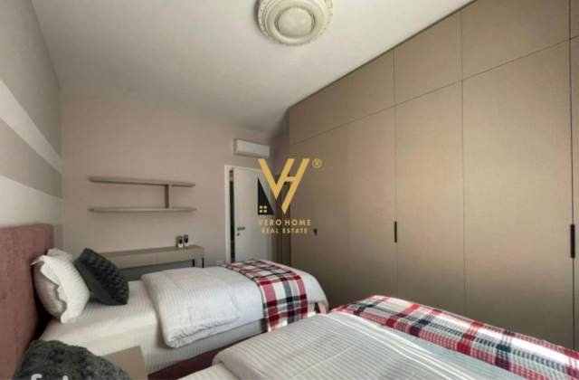 Tirane, jepet me qera apartament 3+1 Kati 3, 143 m² 1.300 Euro (LIQENI I THATE)