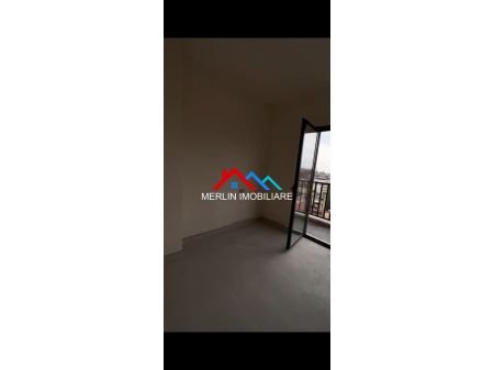 Tirane, jepet me qera apartament 2+1+1, Kati 10, 91 m² 550 Euro (Rruga e Dibres)