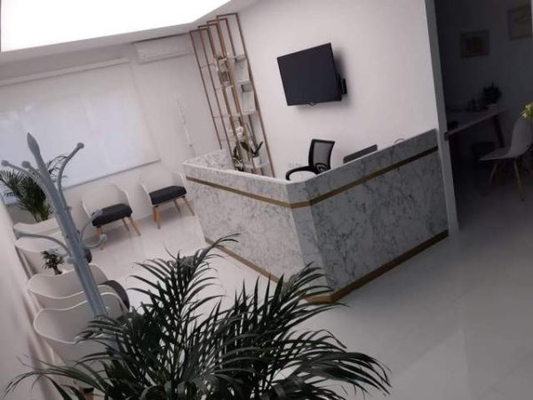 Tirane, shitet ambjent biznesi Kati 2, 127 m² 3.000 Euro/m2 (Pjeter Bogdani)