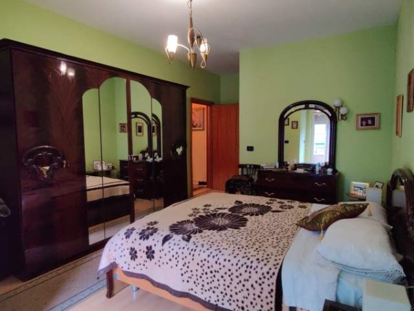 Tirane, jepet me qera apartament 2+1+A+BLK Kati 4, 103 m² 1.000 Euro (rruga elbasanit)