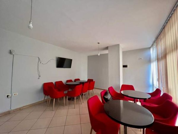 Tirane, shitet ambjent biznesi Kati 0, 67 m² 155.000 Euro (pazari ri)
