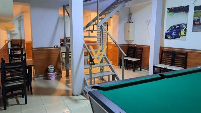 Tirane, shitet ambjent biznesi Kati 0, 90 m² 5.200.000 Leke (KOMBINAT)