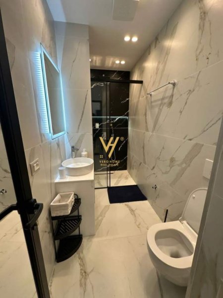 Tirane, jepet me qera apartament 2+1 Kati 2, 85 m² 1.000 Euro (LIQENI I THATE)