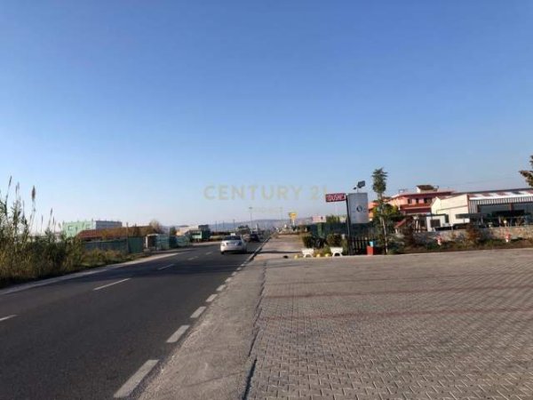 Lezhe, shes bar-resorant Kati 0, 25.000 m² 500.000 Euro (Autostrada Lac-Lezhe Lezhë, Albania)