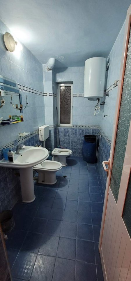 Lushnje, shes 123 m² 52.000 Euro