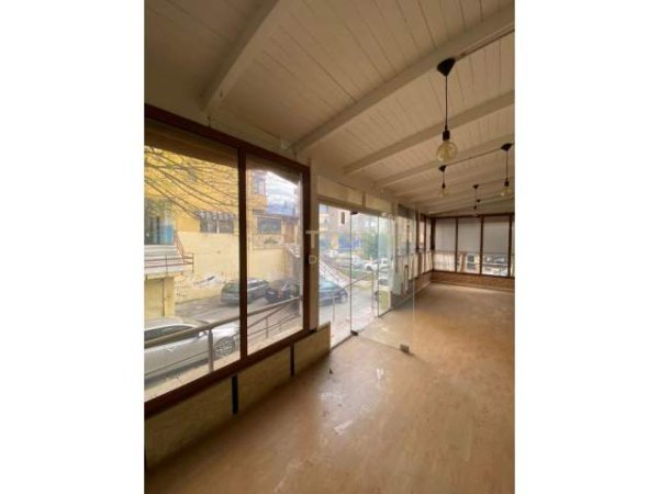 Tirane, shitet ambjent biznesi Kati 1, 104 m² 140.000 Euro (Porcelan)