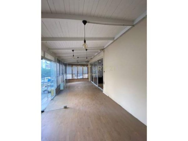 Tirane, shitet ambjent biznesi Kati 1, 104 m² 140.000 Euro (Porcelan)
