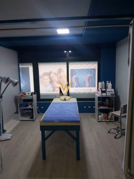 Tirane, shitet ambjent biznesi Kati 1, 115 m² 172.500 Euro (RRUGA E DURRESIT)