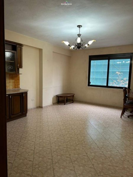 Shqiperi, shes apartament 2+1 Kati 4, 118 m² 178.000 Euro (shkolla e kuqe)