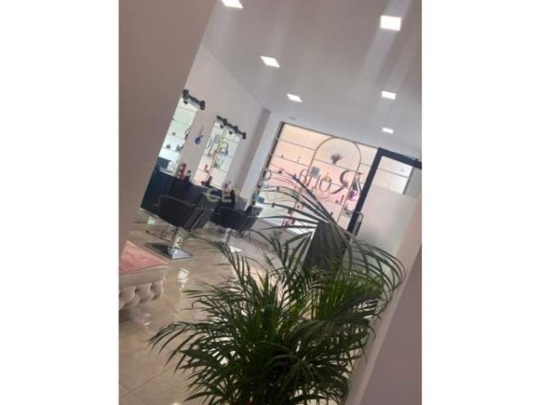 Tirane, shitet ambjent biznesi Kati 0, 55 m² 10.000 Euro (Astir, Unaza e Re)
