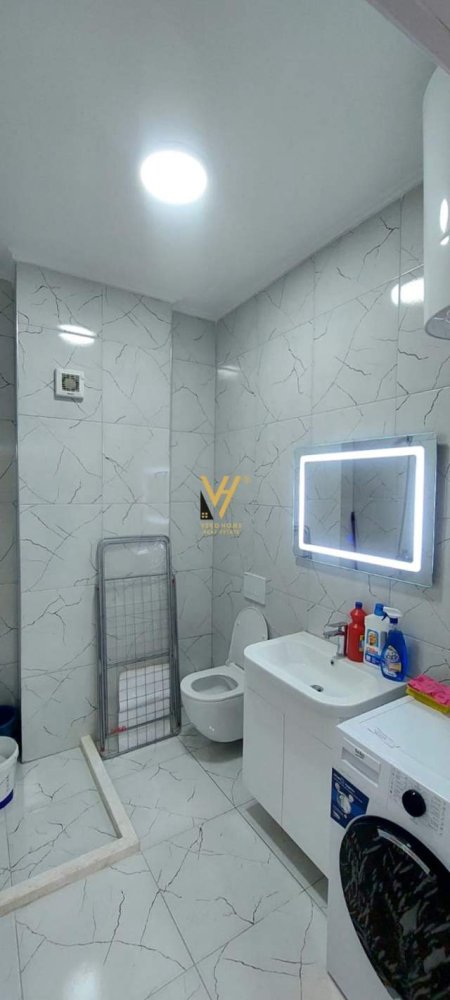 Tirane, jepet me qera apartament 2+1 Kati 6, 100 m² 600 Euro (YZBERISHT)