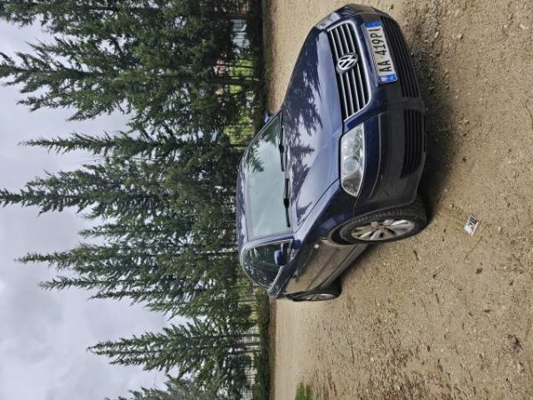 Tirane, shitet makine Volkswagen Passat Viti 2001, 3.200 Euro