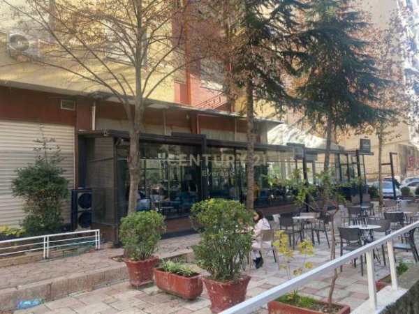 Tirane, shes ambjent biznesi Kati 0, 102 m² 400.000 Euro (CONCORD CENTER)