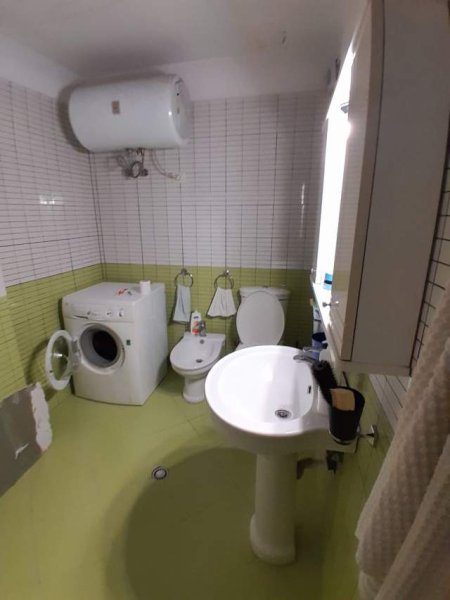 Tirane, shes apartament 2+1 Kati 2, 111 m² 130.000 Euro (astir)