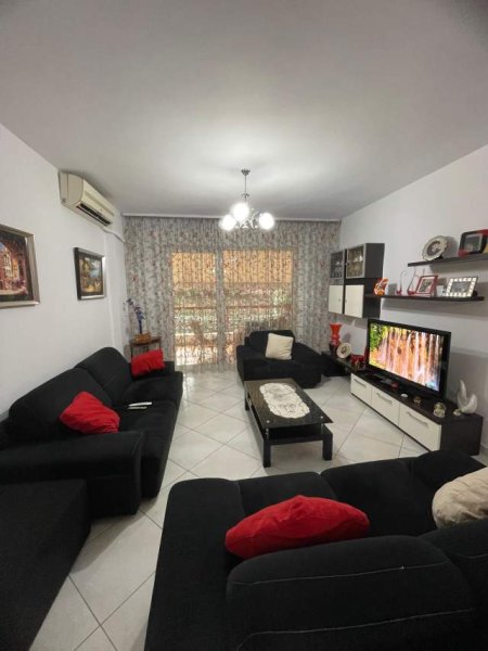 Shitet, Apartament 2+1, Liqeni i Thatë, Tiranë - 161000€ | 102 m²