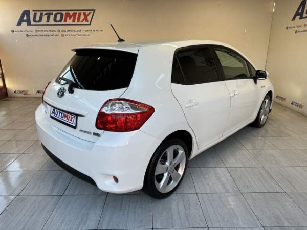 Tirane, shes makine Toyota AURIS Viti 2012, 7.900 Euro