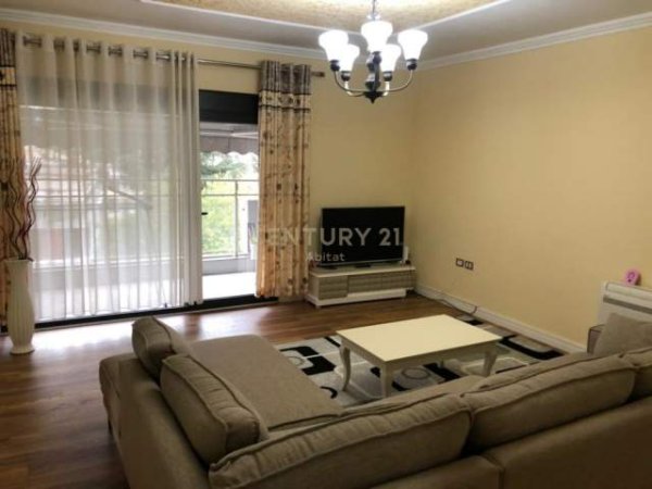 Tirane, jap me qera apartament 3+1+BLK Kati 3, 120 m² 1.500 Euro (Rruga e Elbasanit)