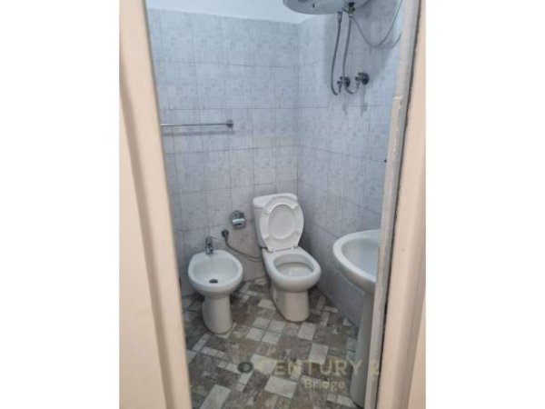 Tirane, shitet ambjent biznesi Kati 2, 63 m² 77.500 Euro