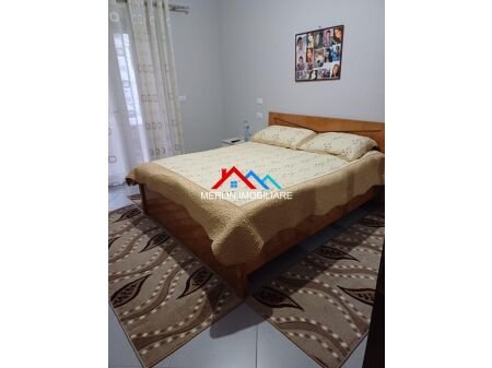 Tirane, shitet Vile 3 Kateshe , 280 m² 210.000 Euro (Sauk, Prane Senatoriumit)