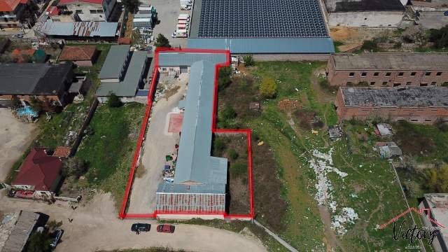 Korce, shitet ambjent biznesi 1.873 m² 350.000 Euro (Rruga Korce-Tirane, zone industriale)
