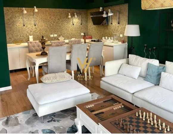 Tirane, jepet me qera apartament duplex 3+1 Kati 2, 189 m² 1.800 Euro (KODRA E DEILLIT  2)