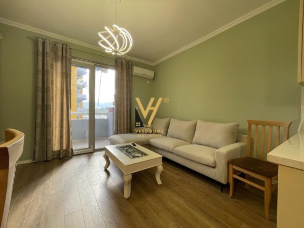 JEPET APARTAMENT 2+1+BLK ME QERA TE RRUGA E KOSOVAREVE 800 EURO