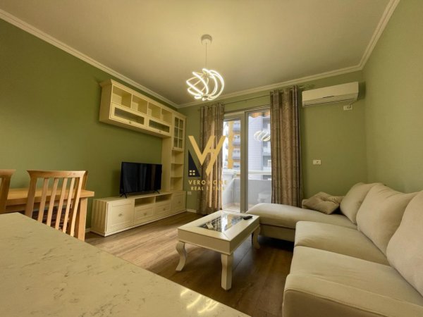JEPET APARTAMENT 2+1+BLK ME QERA TE RRUGA E KOSOVAREVE 800 EURO