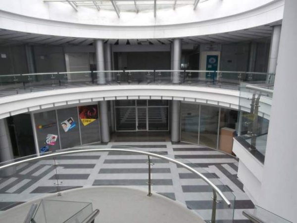 Korce, shes dyqan Kati II,  sip 75 m, 40.000€,  (City Center Korca)