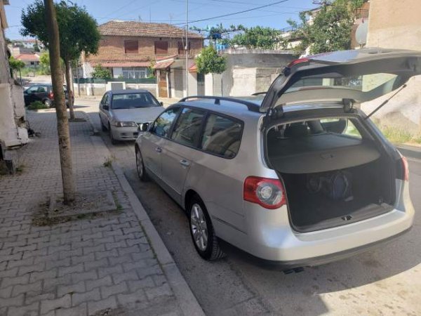 Fier, shitet makine Volkswagen Passat Viti 2006, 3.500 Euro