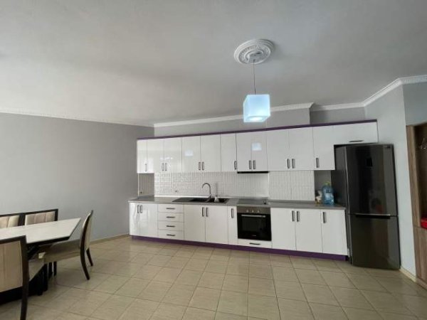Tirane, shitet apartament 2+1+BLK Kati 3, 123 m² 90.000 Euro (Rruga Artin Basha)