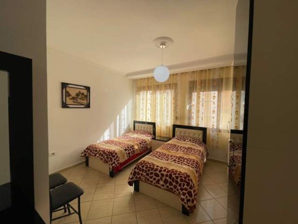 Tirane, shitet apartament 2+1+BLK Kati 3, 123 m² 90.000 Euro (Rruga Artin Basha)
