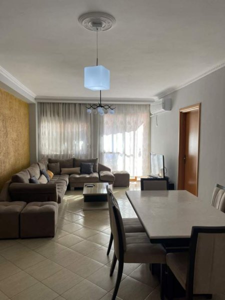 Tirane, shitet apartament 2+1+BLK Kati 3, 123 m² 90.000 Euro (Rruga Artin Basha)