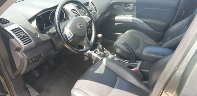 Tirane, jap me qera xhip Citroen C Crosser Viti 2007, 4.500 Leke