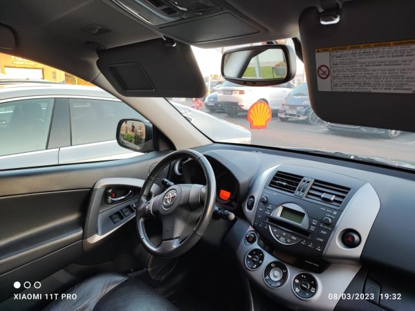 Toyota RAW 4 EXTRA FULL OPTION