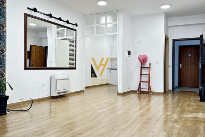 Tirane, shitet ambjent biznesi Kati 0, 57 m² 150.000 Euro (KOMUNA E PARISIT)