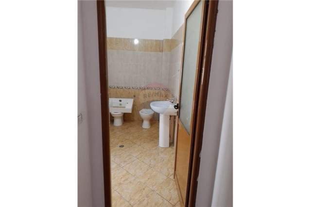 Vlore, shitet apartament 2+1+BLK Kati 2, 94 m² 50.000 Euro (Rruga Perlat Rexhepi)