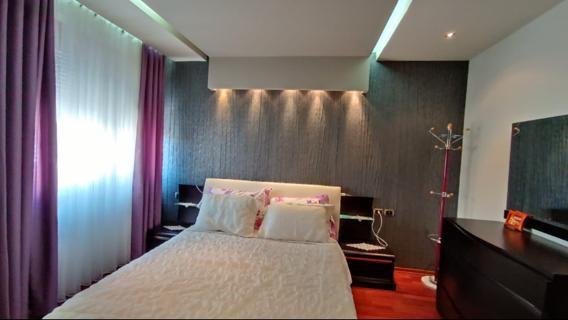 Shitet Apartament 1+1 prane Ish- stacionit te fundit te Tiranes Re