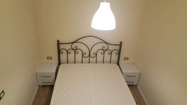 Tirane, jepet me qera apartament 1+1 Kati 2, 55 m² 32,000 lek (Rruga 5 maji)