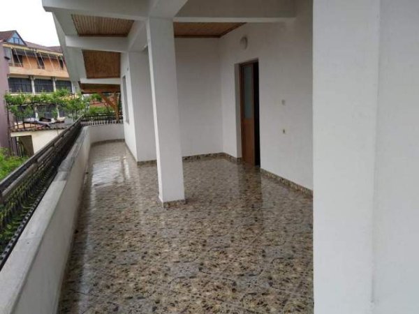 Tirane, jepet me qera 1+1+BLK Kati 3, 270 Euro