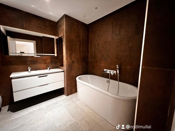 Apartament 1+1 tek Ambasador 3 me qira