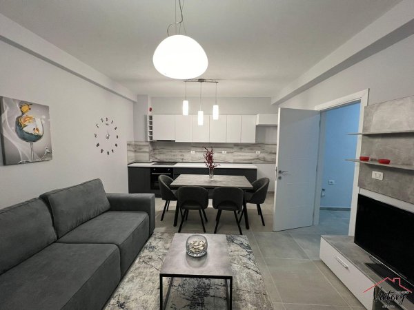 JEPET APARTAMENT ME QIRA TE LIQENI THATE